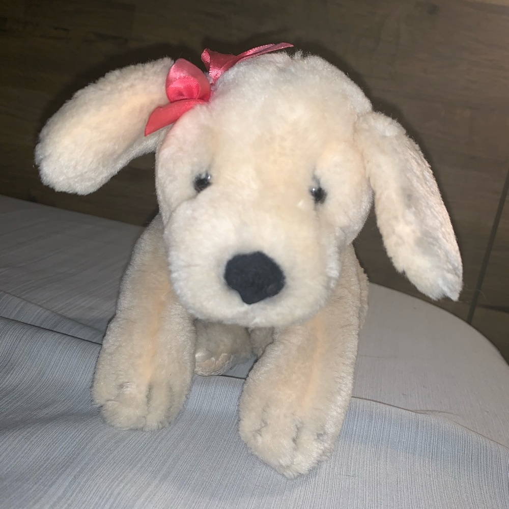 Lily VS PINK Limited Edition Dog 2002